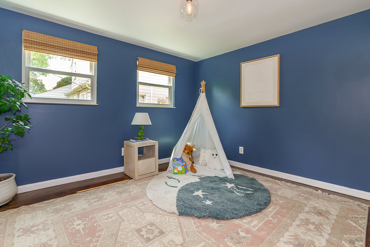 308 N Stanwood Rd-34