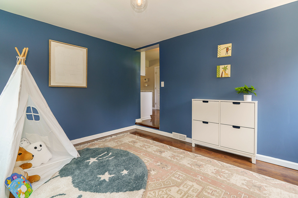 308 N Stanwood Rd-35