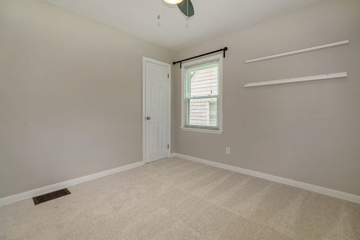 308 N Stanwood Rd-39