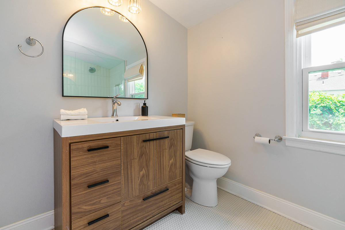 308 N Stanwood Rd-45