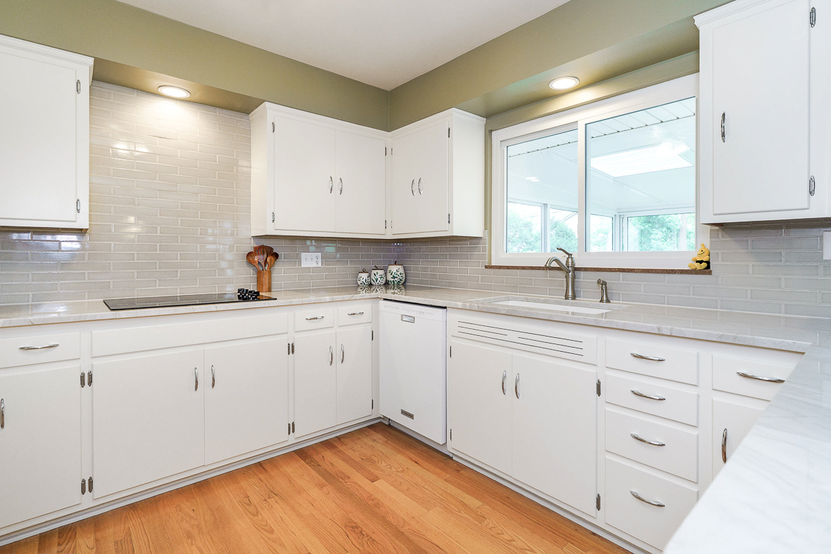 316 Charleston Ave-18