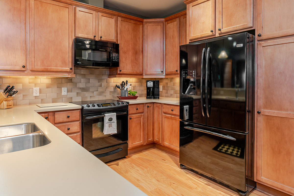 3175 Tremont Rd #611-12