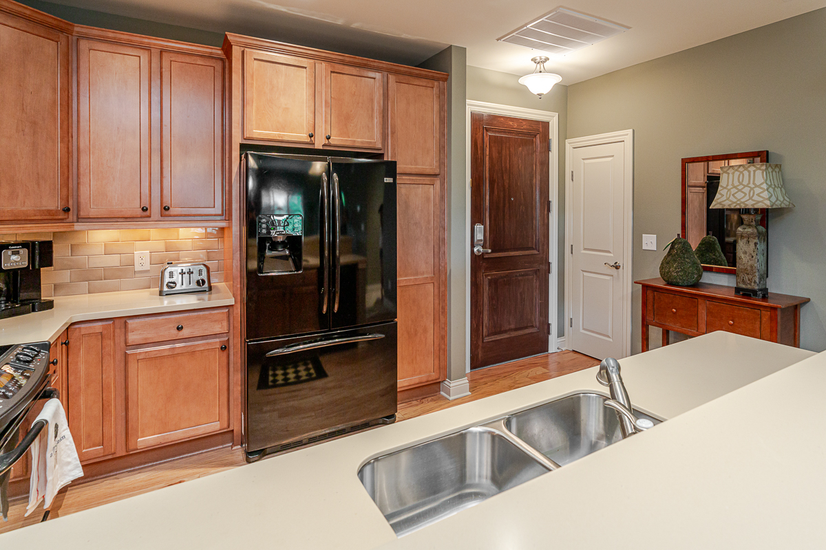 3175 Tremont Rd #611-14