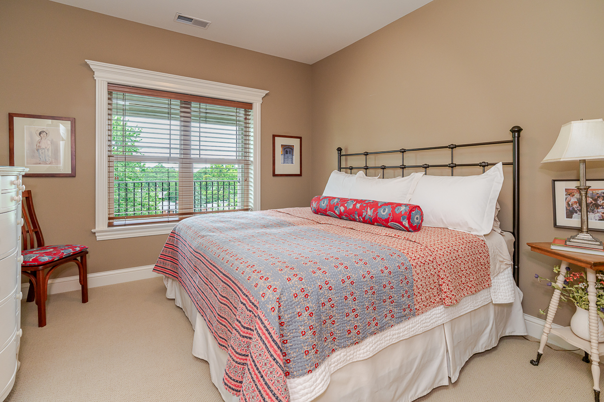 3175 Tremont Rd #611-18