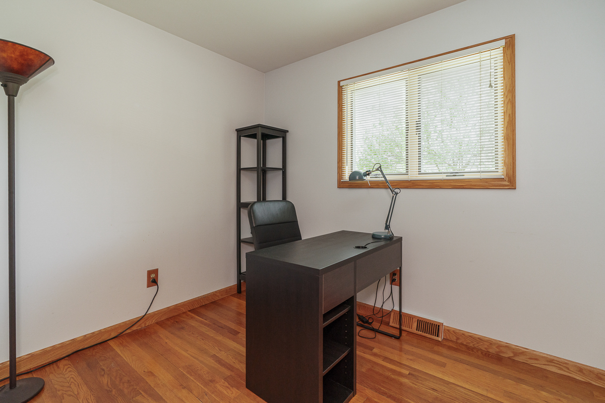 318 E Stanton Ave-30