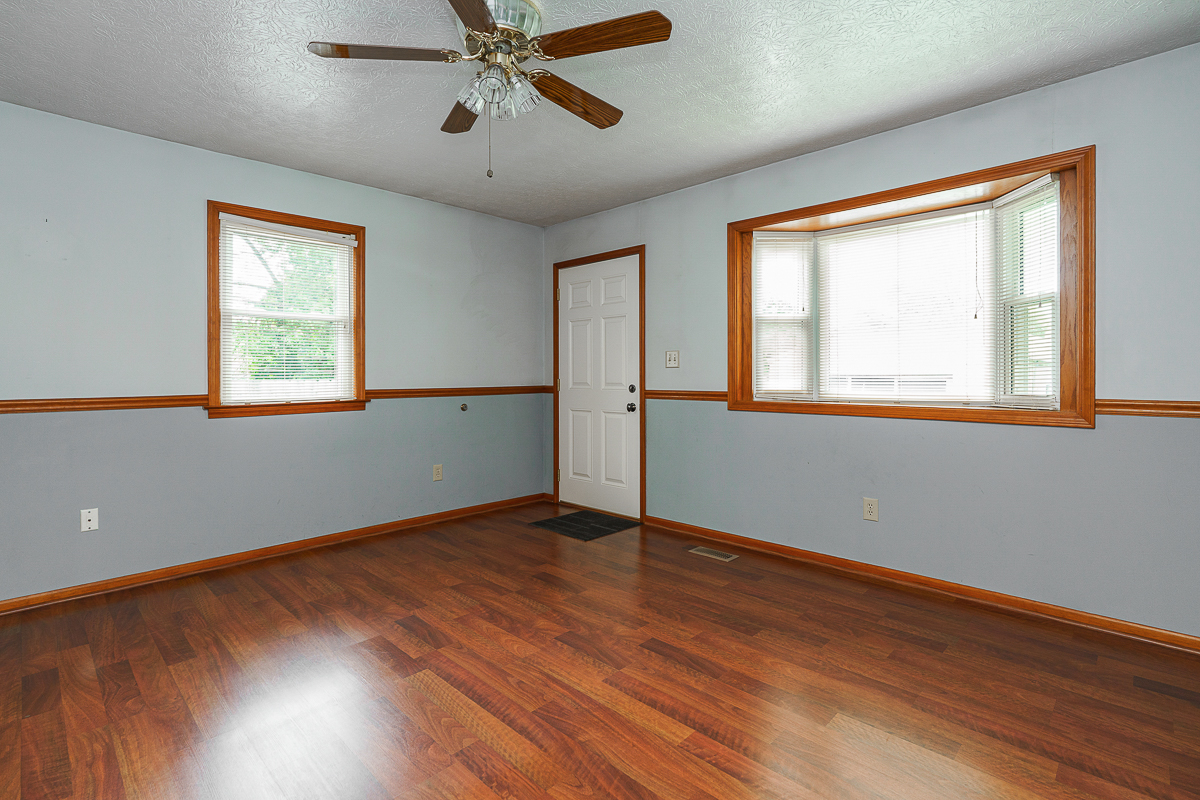 3203 Grasmere Ave-16