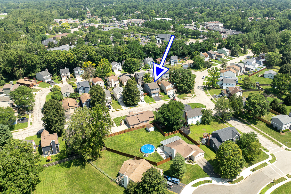 324 Meadowside Court-5