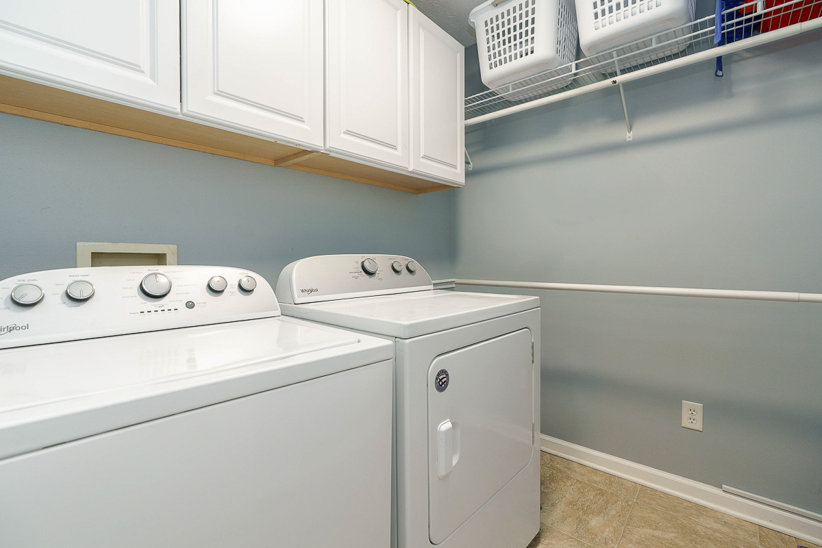 3281 Darby Glen Blvd-12