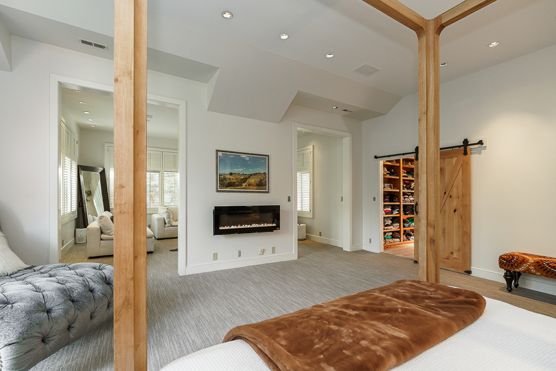 336 s Columbia Ave-109