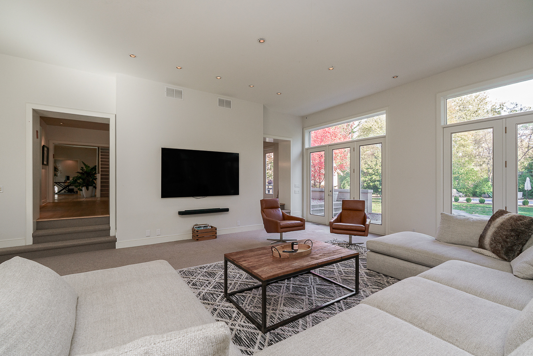 336 s Columbia Ave-54