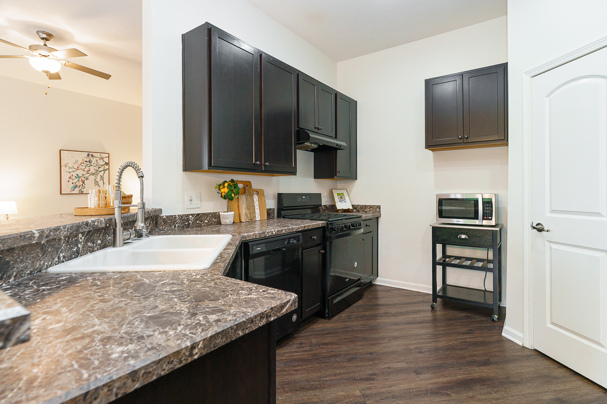 3679 Birkland Cir-22