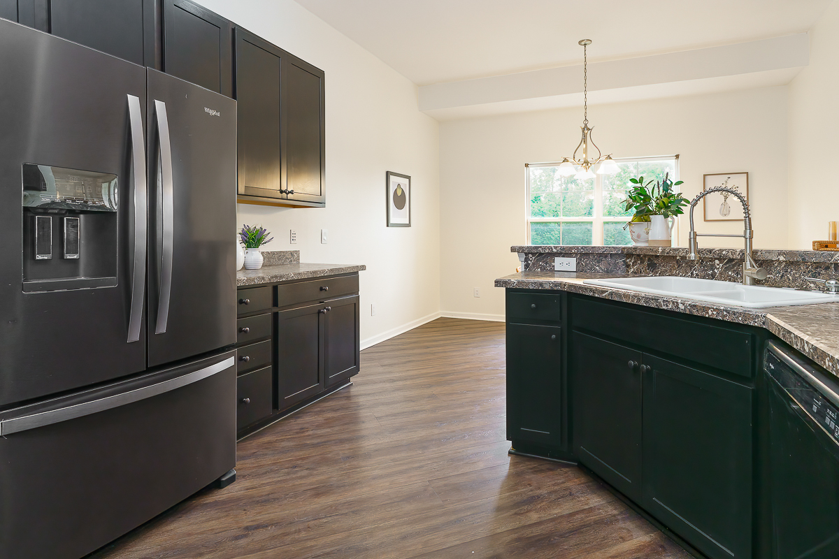 3679 Birkland Cir-23