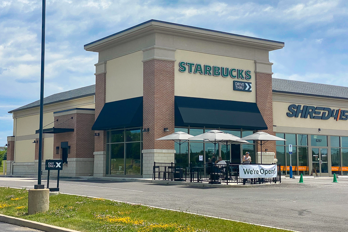 3679 Birkland Cir-43