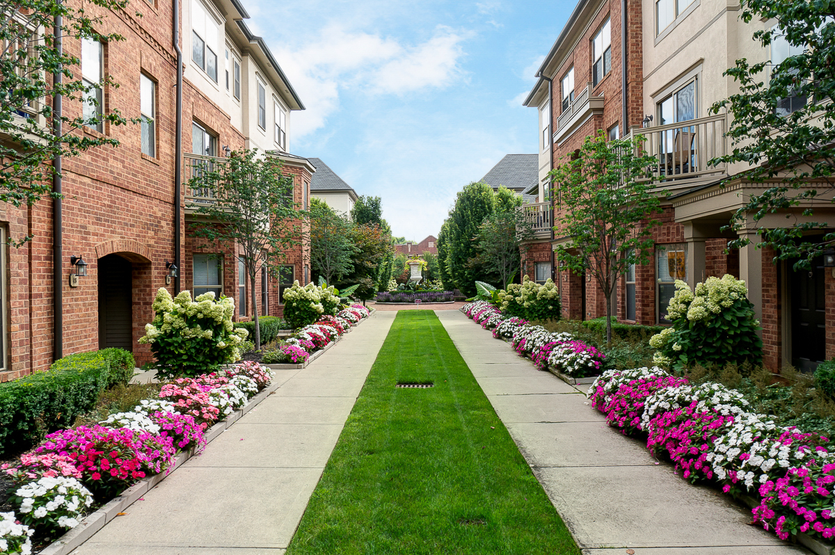 36 W Russell St-32