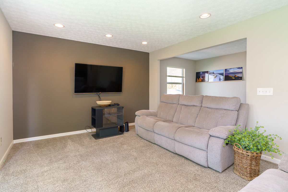 3706 Whitworth Way-22