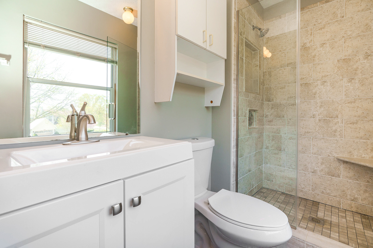 3706 Whitworth Way-31