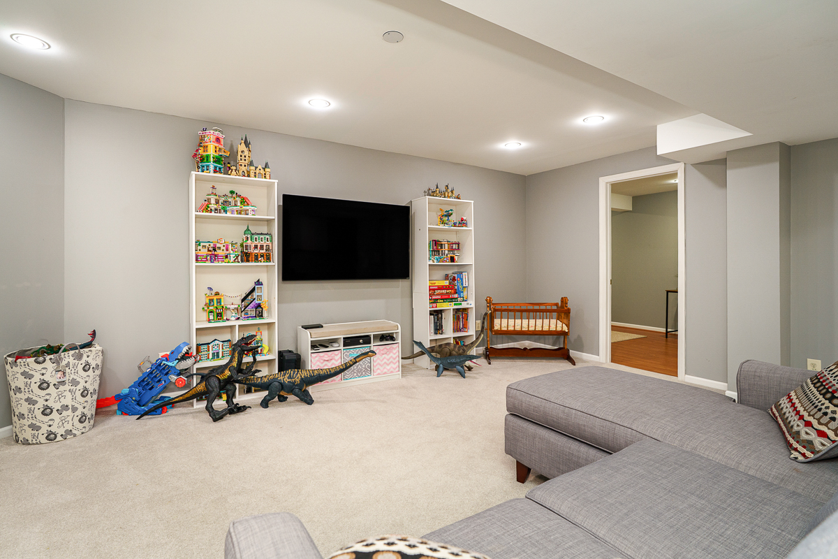 3798 Pine Bank Dr-15