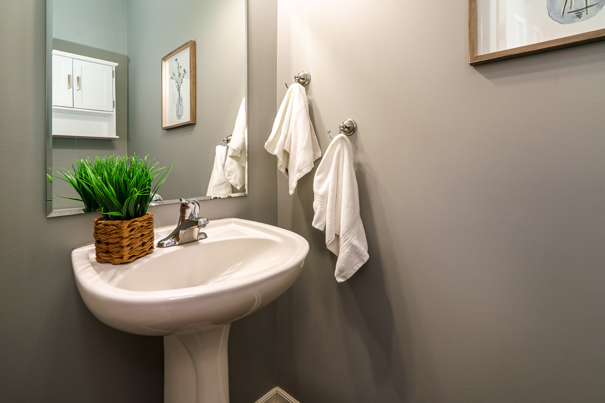 3798 Pine Bank Dr-23