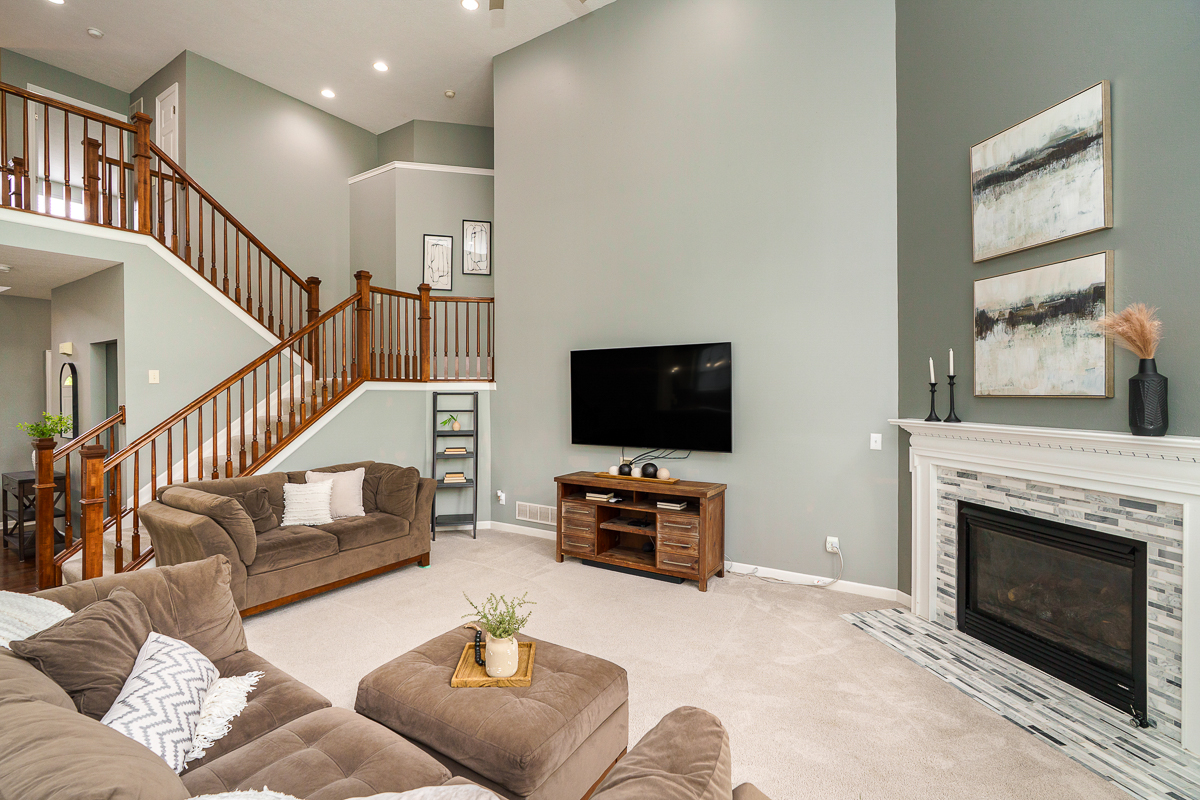 3798 Pine Bank Dr-29