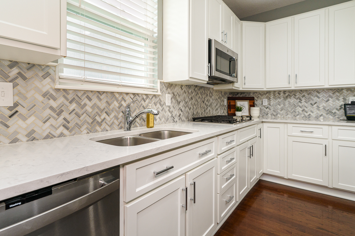 3798 Pine Bank Dr-34