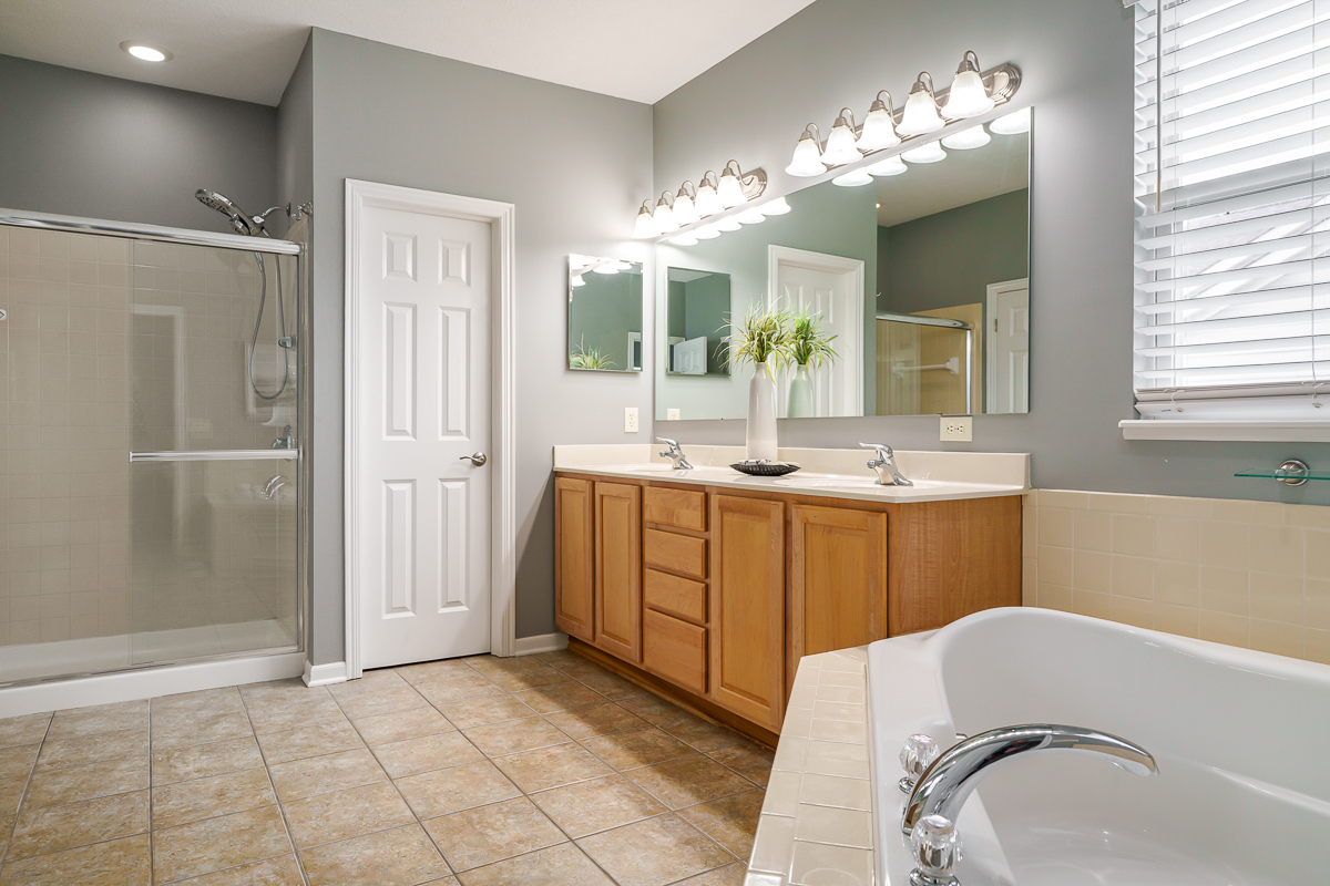 3798 Pine Bank Dr-42