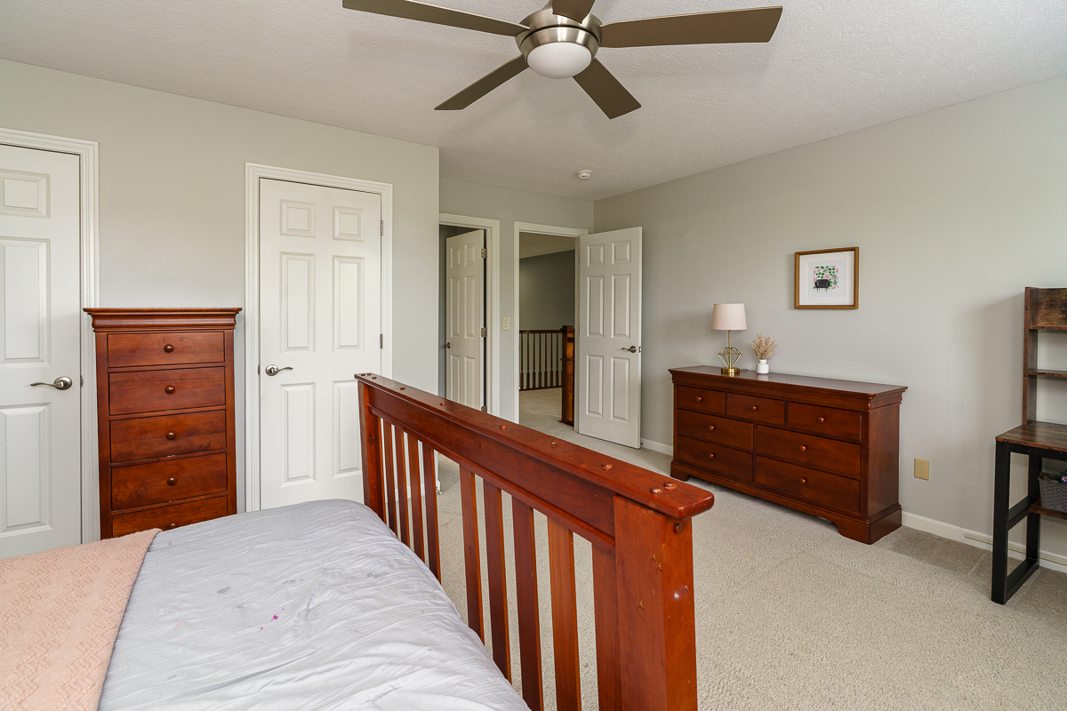 3798 Pine Bank Dr-49