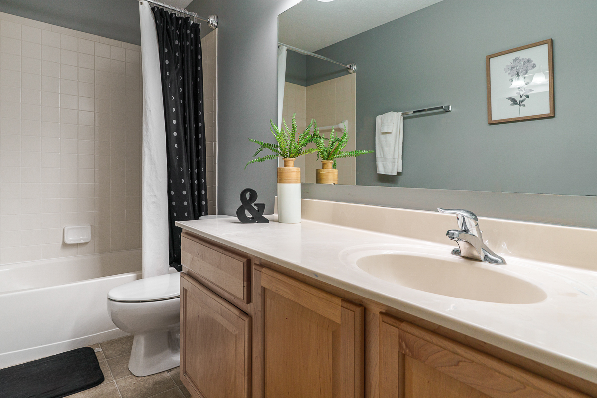 3798 Pine Bank Dr-50