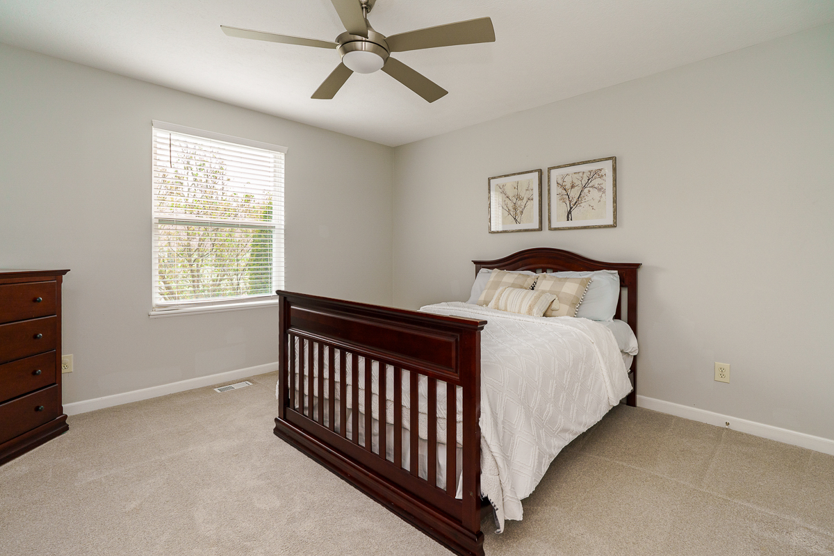 3798 Pine Bank Dr-55