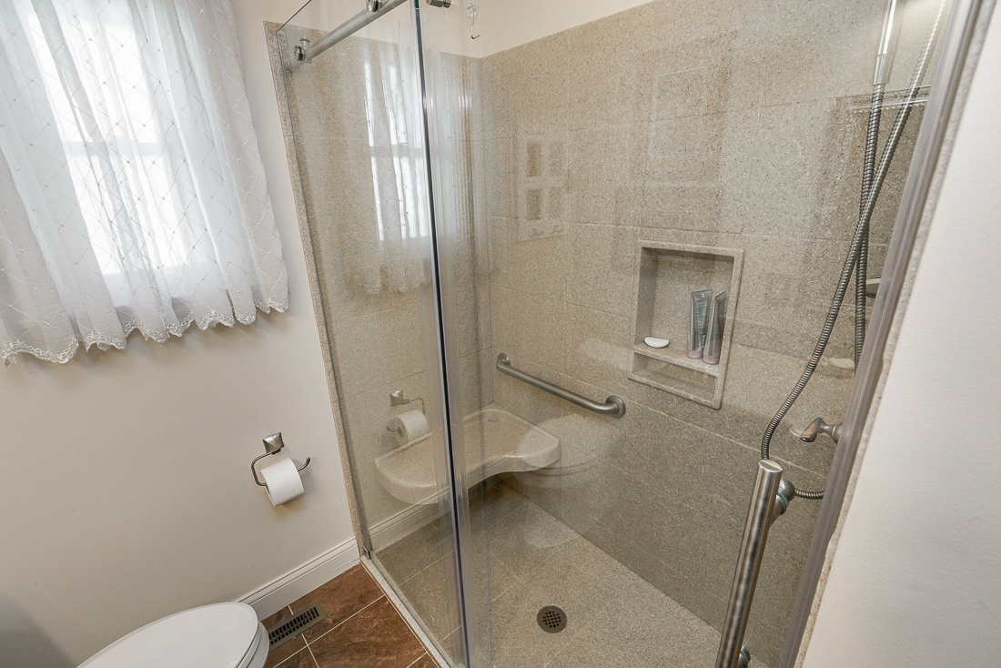 381 Darbyhurst Rd-24