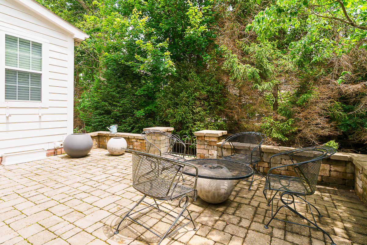 3836 Bentworth Ln-13