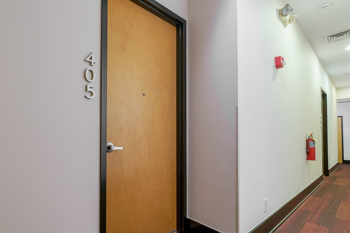 150 E Main St #405-12