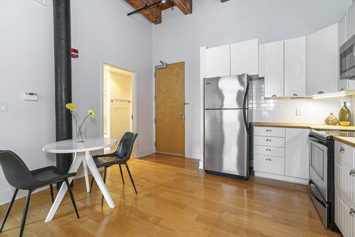 150 E Main St #405-21