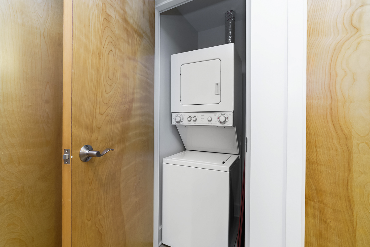 150 E Main St #405-27