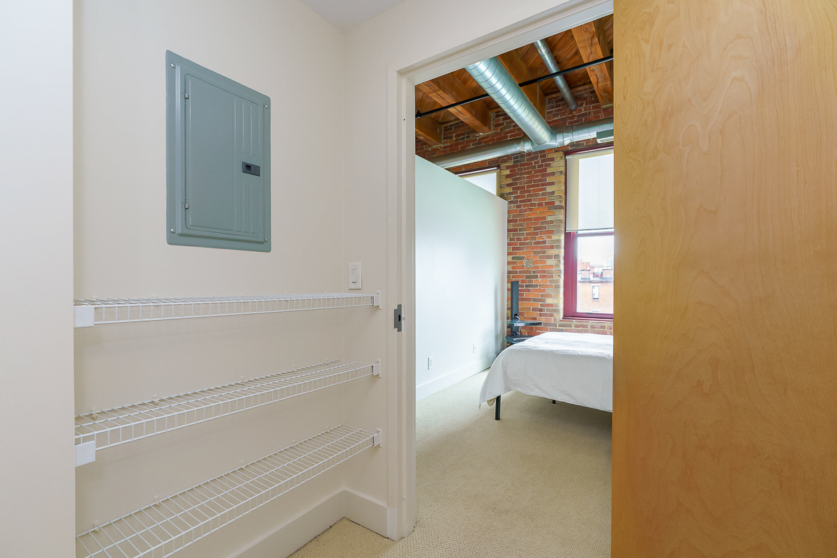 150 E Main St #405-29