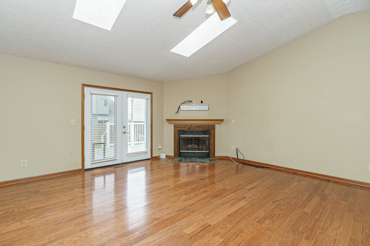 4182 Berryfield Dr-10