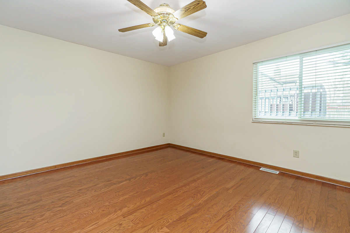 4182 Berryfield Dr-24