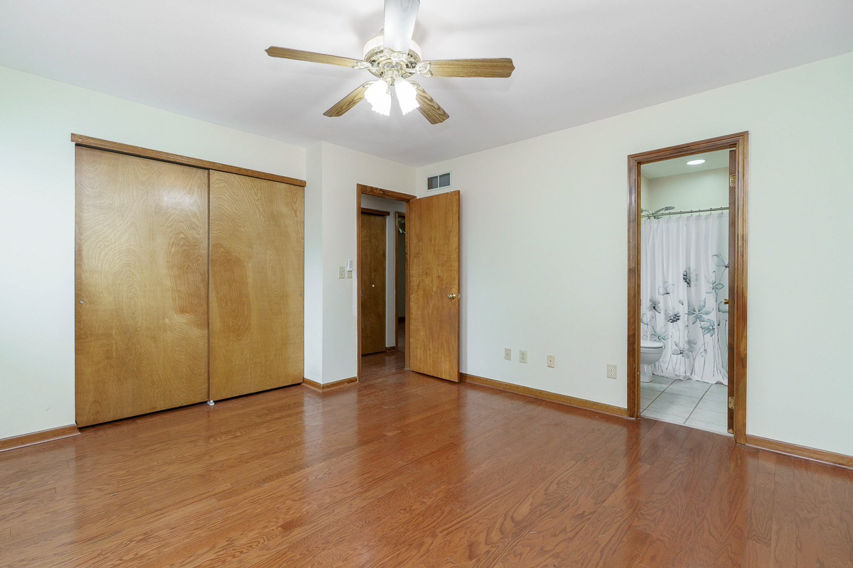 4182 Berryfield Dr-25