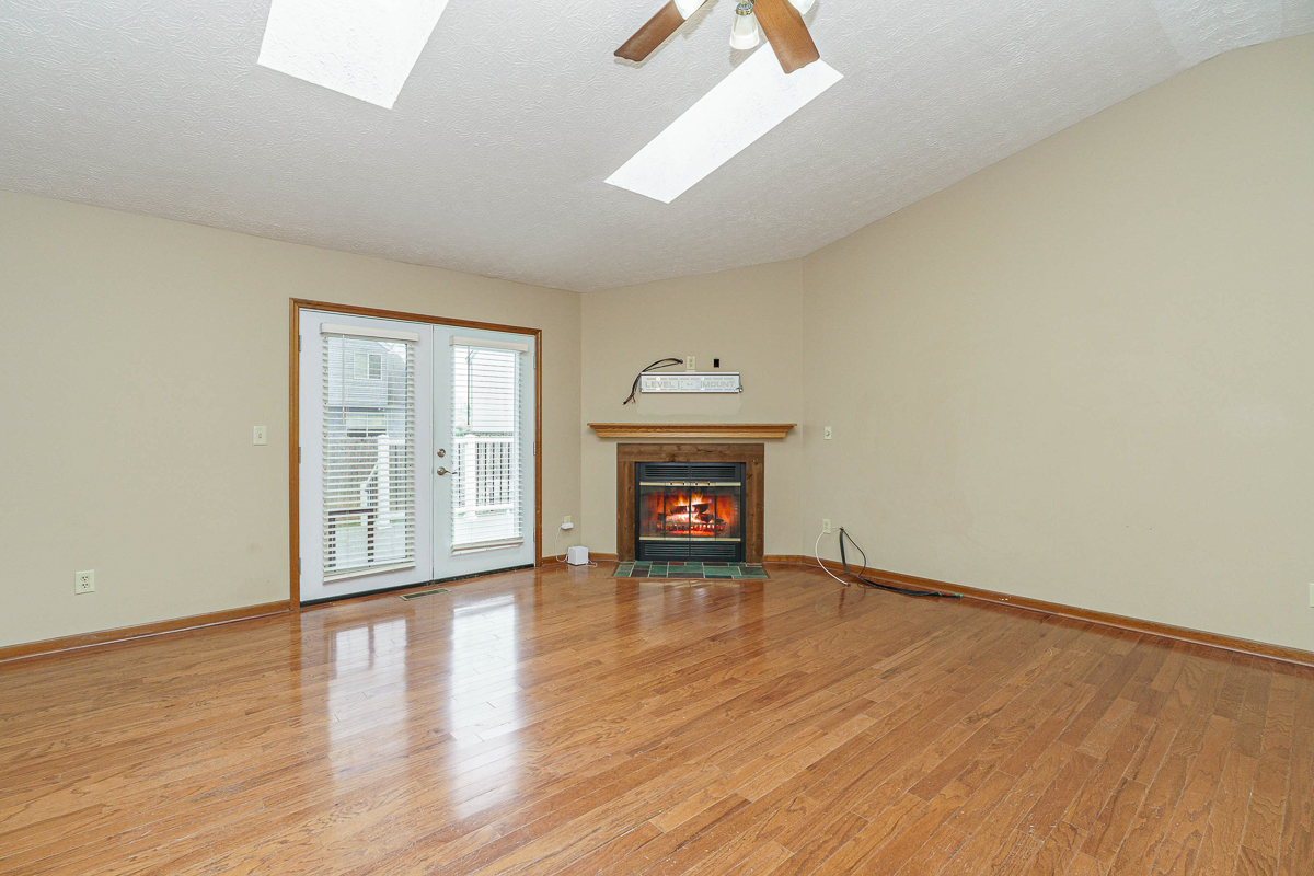 4182 Berryfield Dr-9