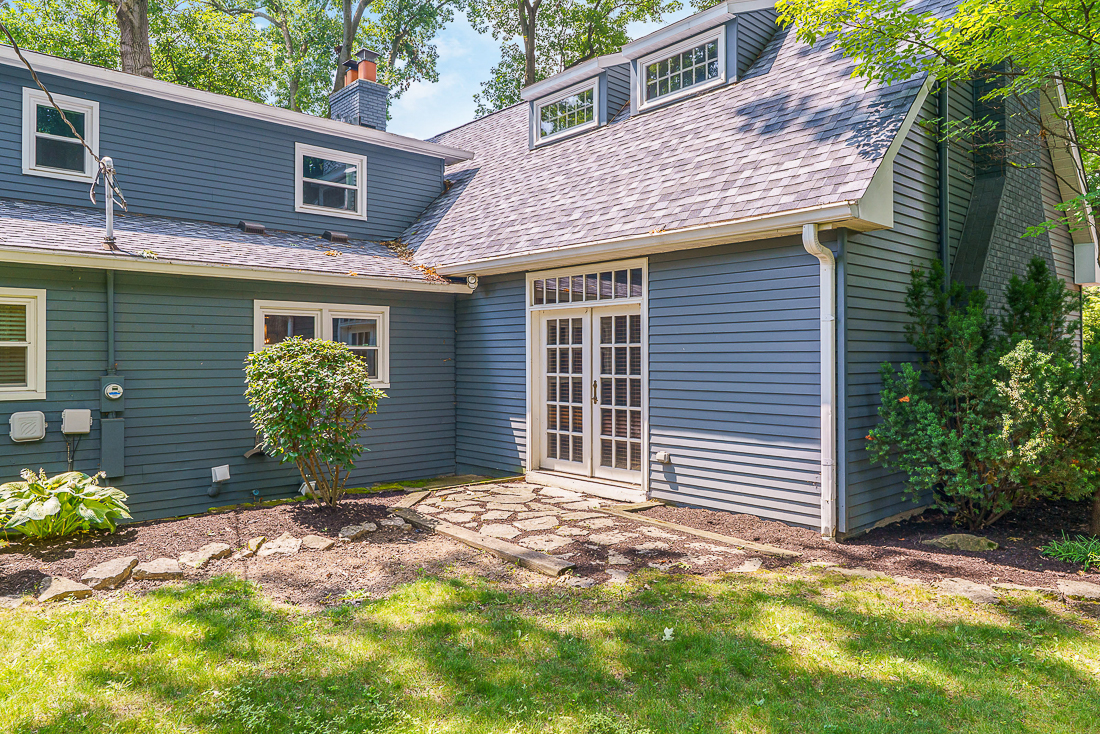 4211 Woodbridge Rd-11