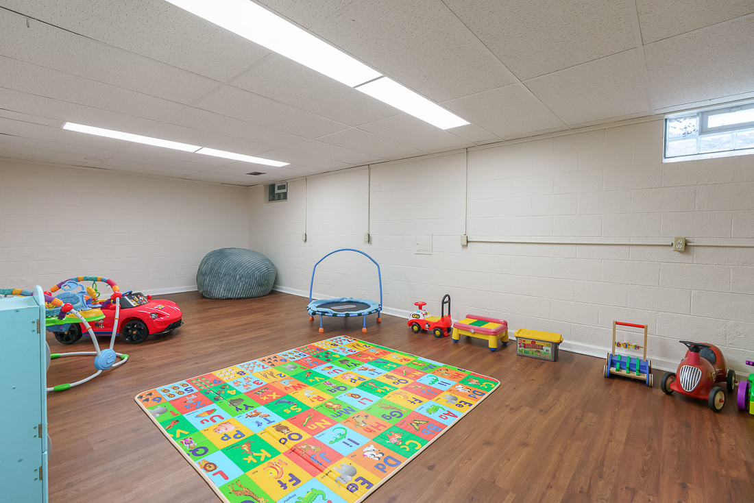 4211 Woodbridge Rd-13