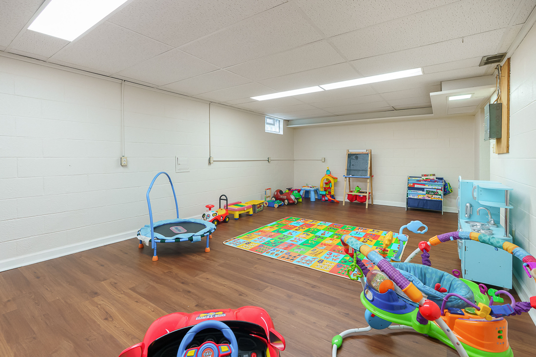 4211 Woodbridge Rd-14