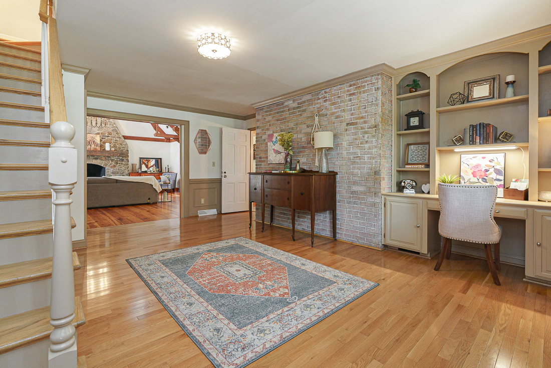 4211 Woodbridge Rd-33