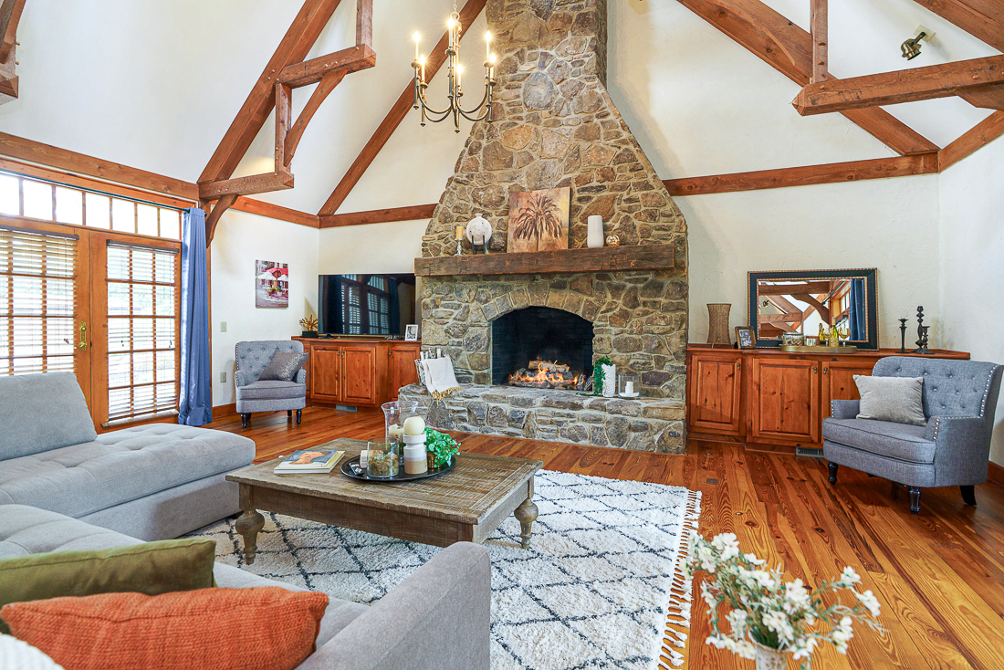 4211 Woodbridge Rd-38