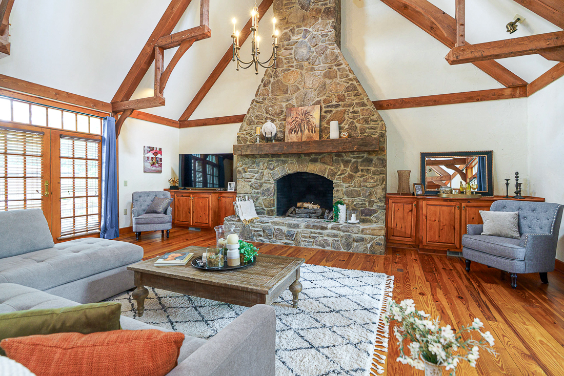 4211 Woodbridge Rd-39