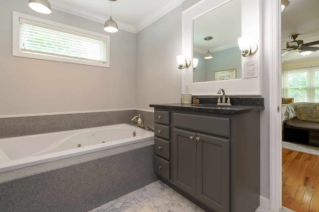 4211 Woodbridge Rd-55