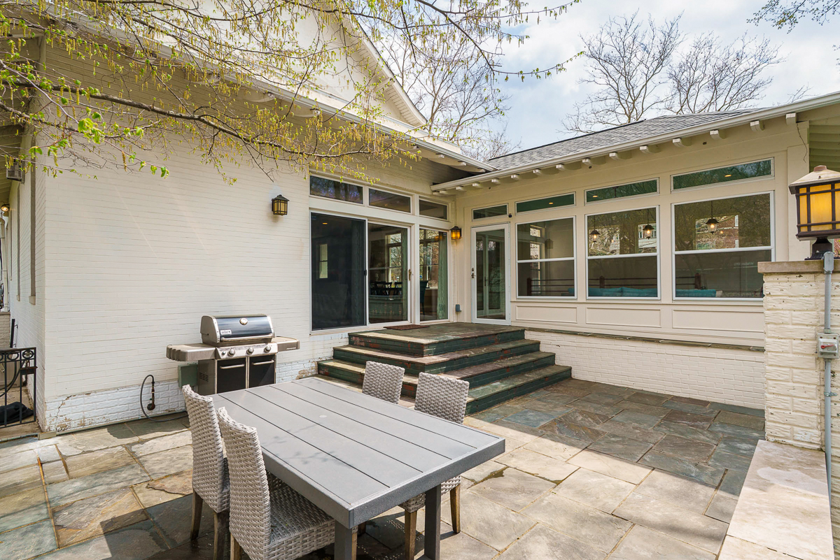 439 s Parkview Ave-20