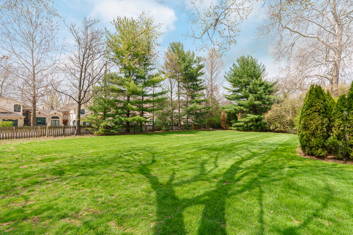 439 s Parkview Ave-21