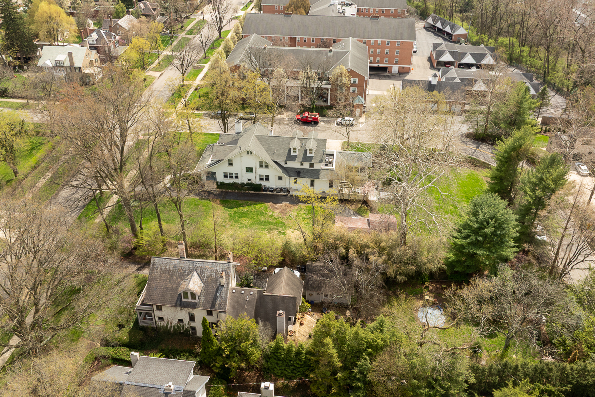 439 s Parkview Ave-5