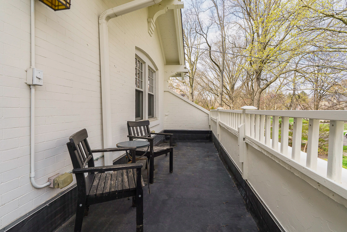 439 s Parkview Ave-71