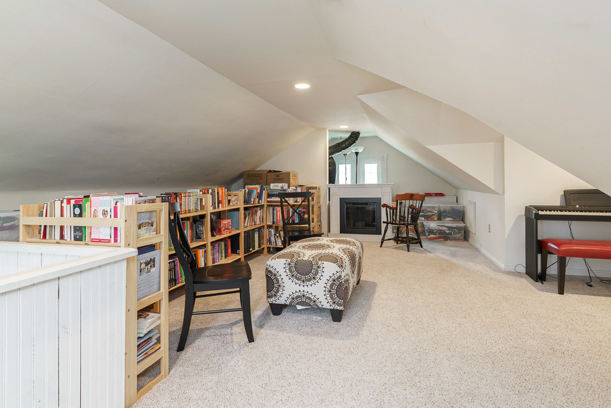 439 s Parkview Ave-86